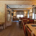 Sanetsch Hotel